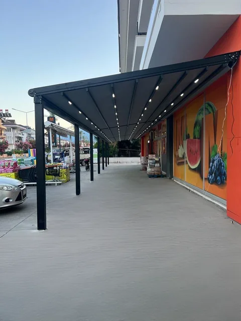 Migros mağaza önü katalogda yer alan tente uygulaması